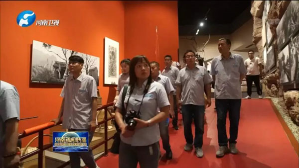中建路桥焦作黄河大桥项目部走进红旗渠参观学