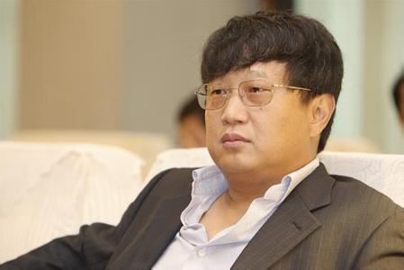 新浪告别一个时代：17年铁打的陈彤也走了