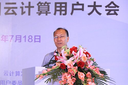 中国信息通信研究院通信标准所副所长、数据中心联盟常务副理事长何宝宏